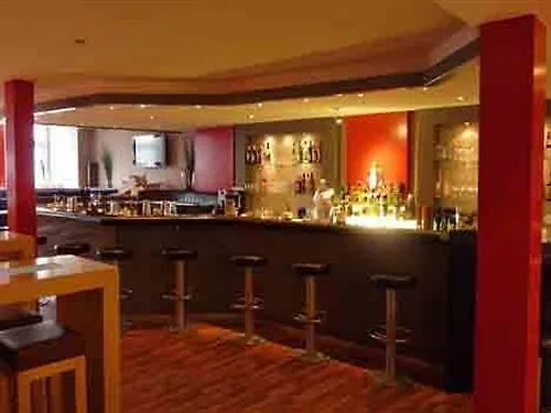 亚米纽斯酒店 酒店